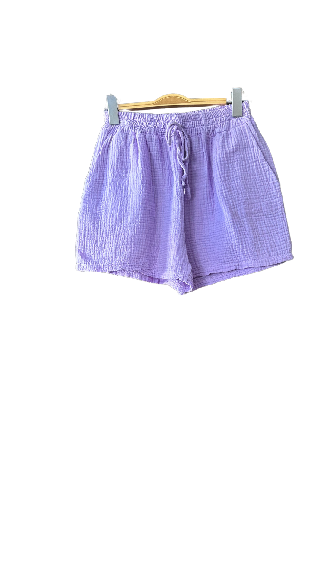 Ensemble chemise à manches longues et short en gaze de coton, de couleur lilas. Léger et confortable, parfait pour un look décontracté et élégant.

100% Gaze de Coton
Taille Unique